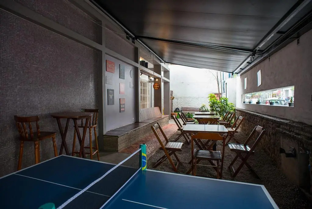 Garoa Hostel Party Bar