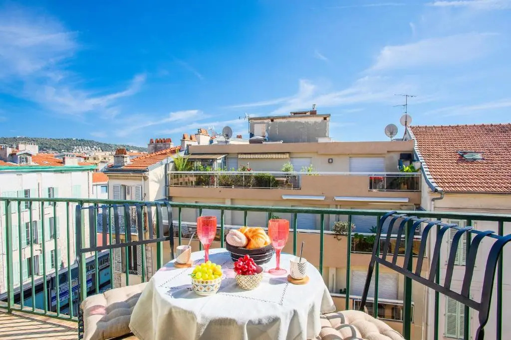 Le Foch Ap4244 by Riviera Holiday Homes