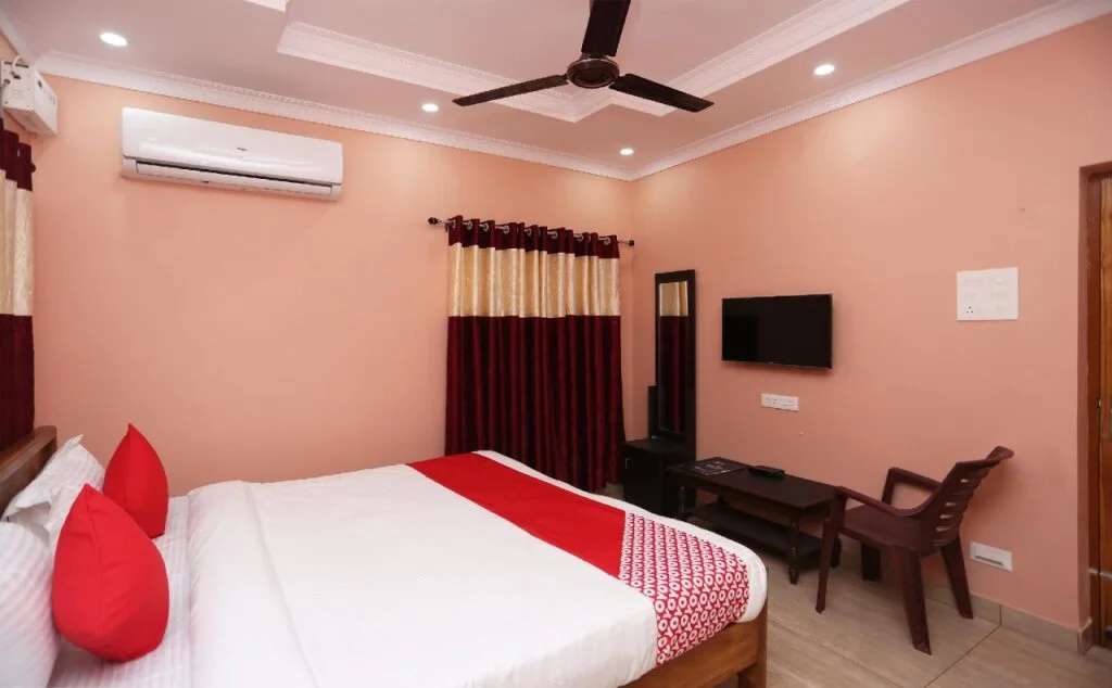 Golden Villa Guest House By OYO Rooms