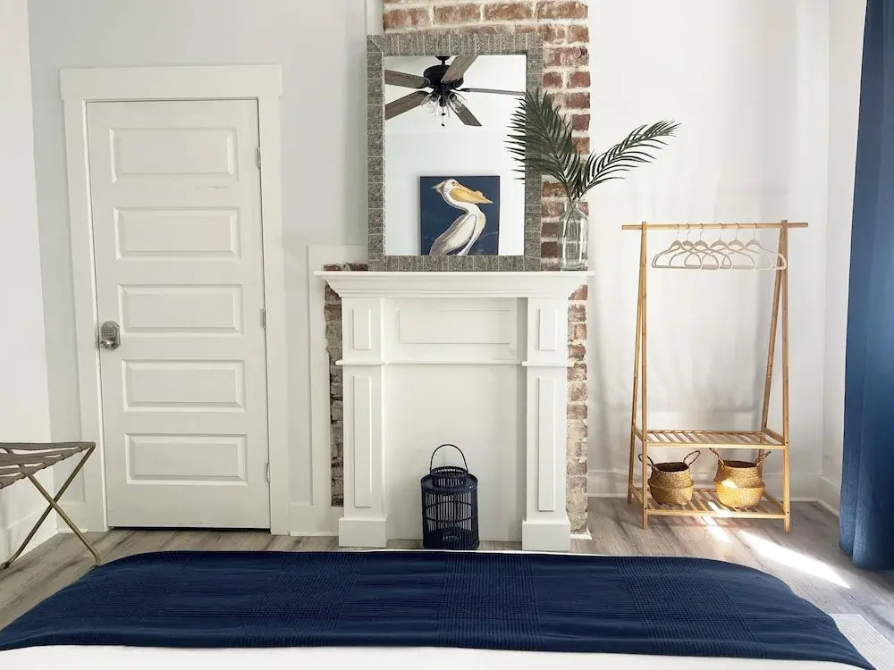 Stylish 1900s Renovated Apartments