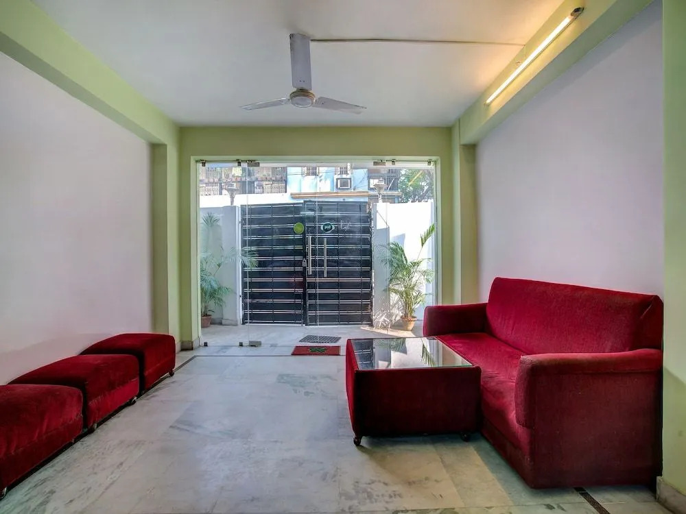 OYO Flagship 604 Ballygunj Kolkata