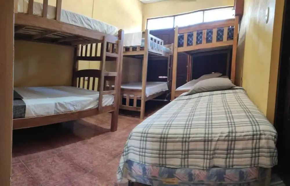 Hostal El Almendro
