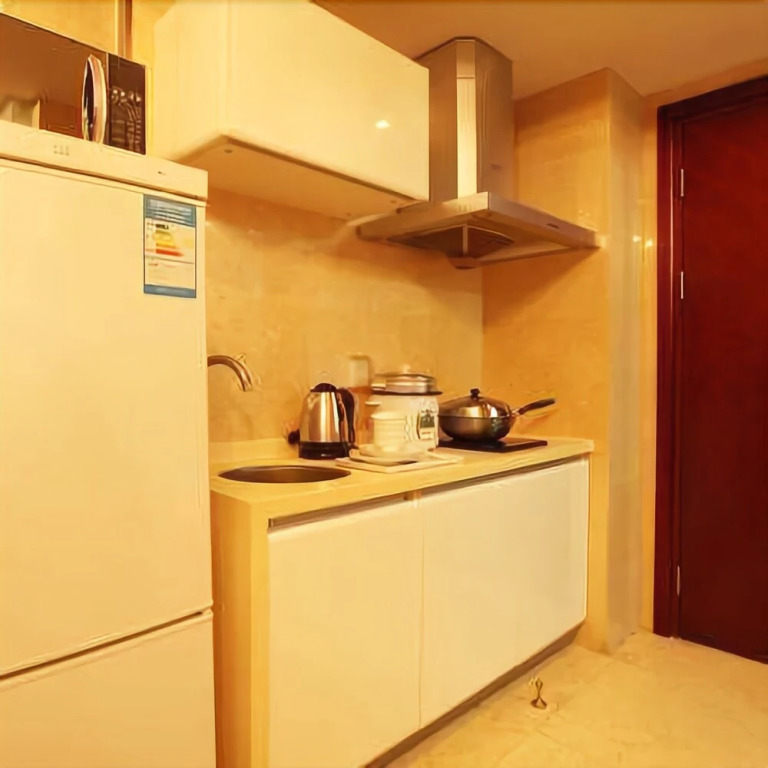 DY Hotel (Beijing Baiziwan Metro Station)