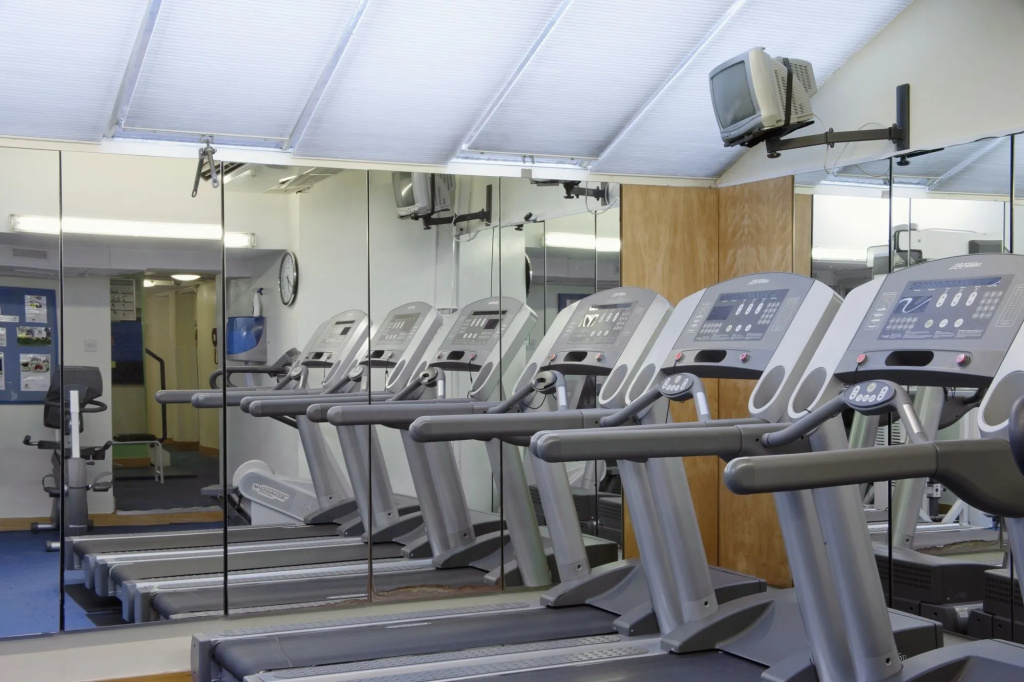 Holiday Inn Farnborough by IHG