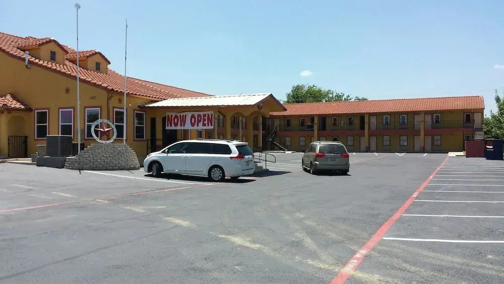 Taylor village inn and suites