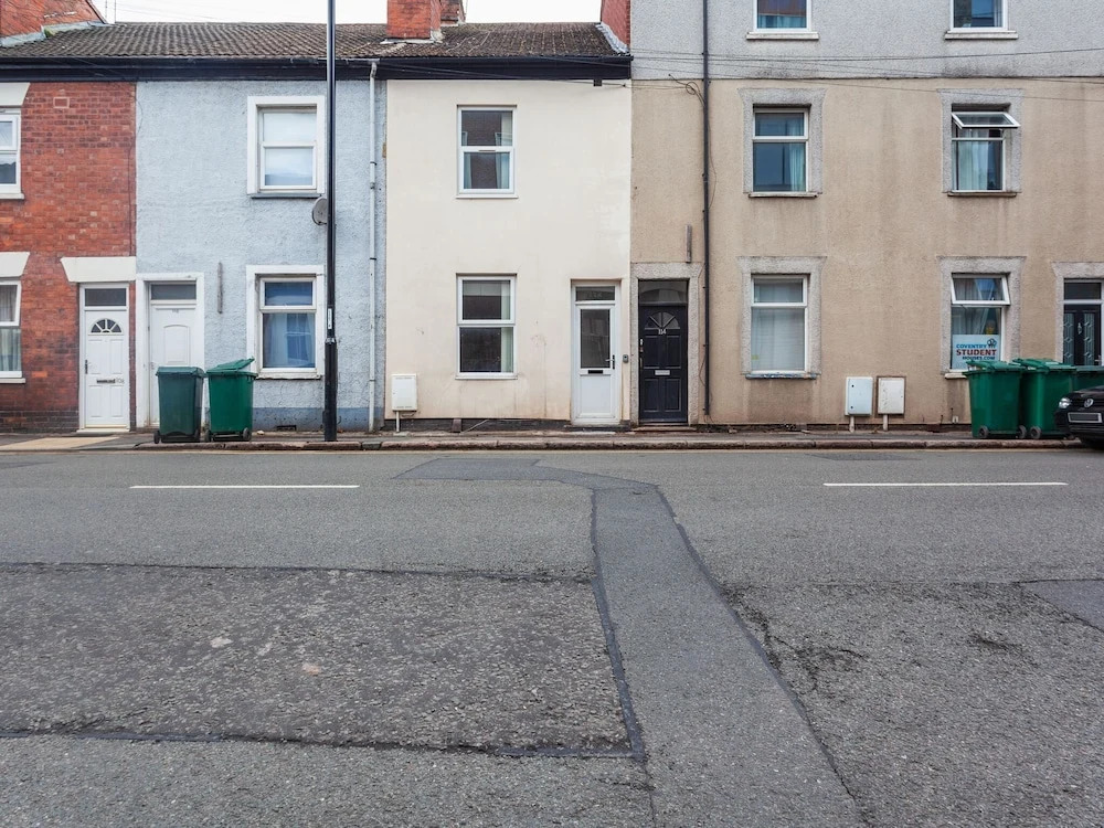 Spacious Apartment in Coventry Near Coventry University