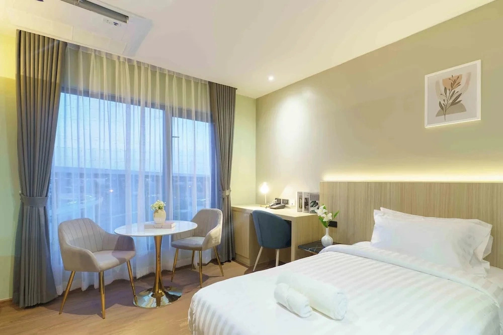 Sakhonburi Cozy Hotel