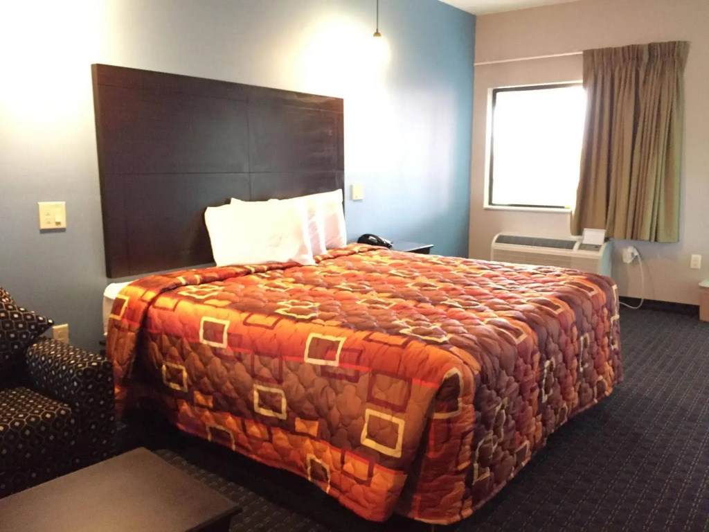 Classic Inn and Suites Humble