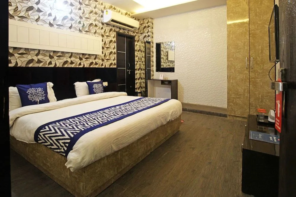 Hotel O LS BANQUET & ROOMS