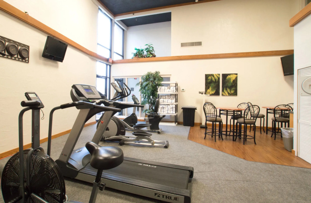 Greenstay Hotel & Suites