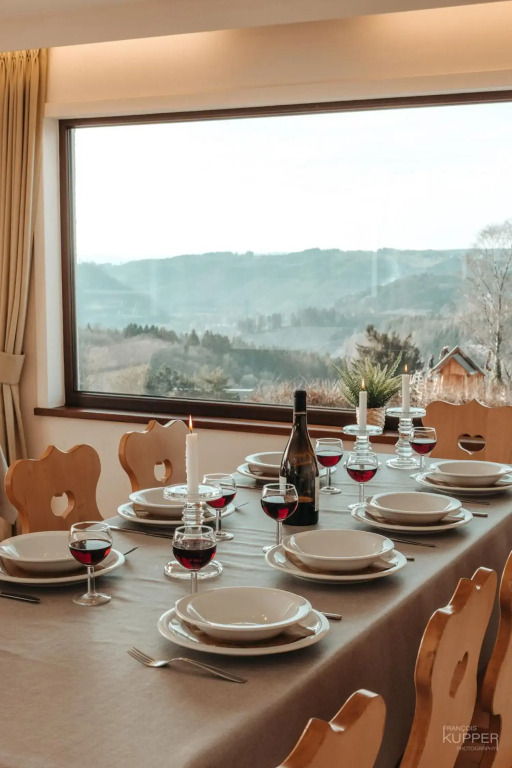L'Aurore des Hautes Fagnes 30 pers- Malmedy, vue exceptionnelle, wellness