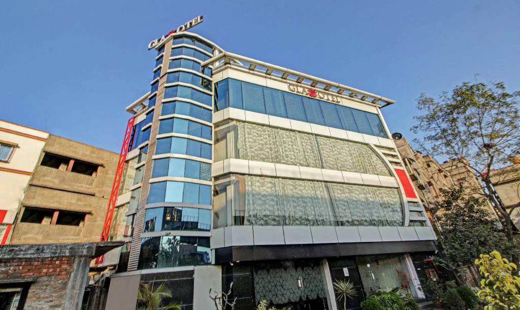 Treebo Glassotel Near Ruby Hospital