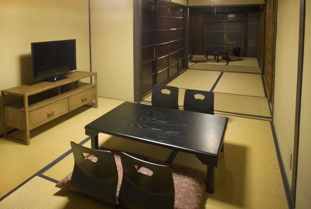Demizu Meiji-Era Machiya in Kyoto