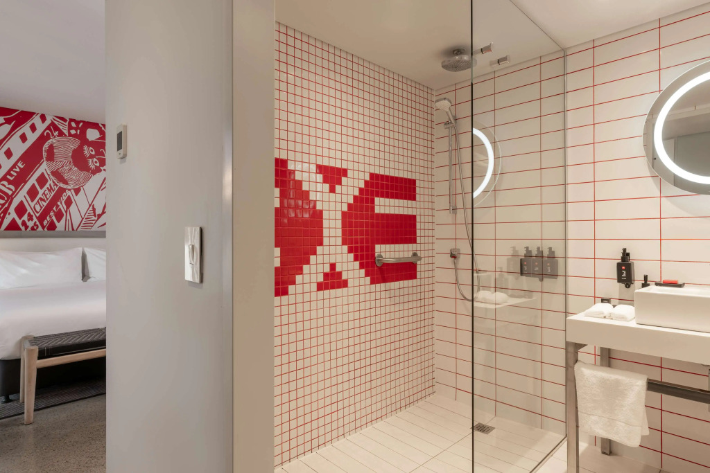 Radisson RED Hotel V&A Waterfront Cape Town