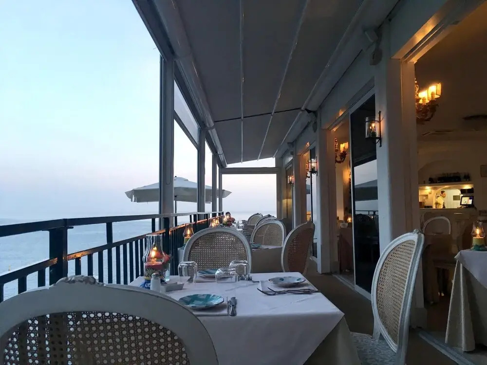 Apartment With 2 Bedrooms in Napoli, With Wifi Near the Beach