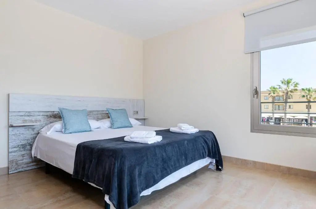 YourHouse Antonia, sea view house with terrace