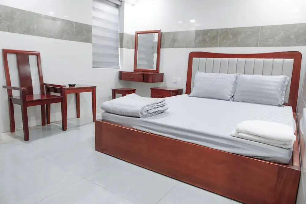 Tân Hạnh Hotel
