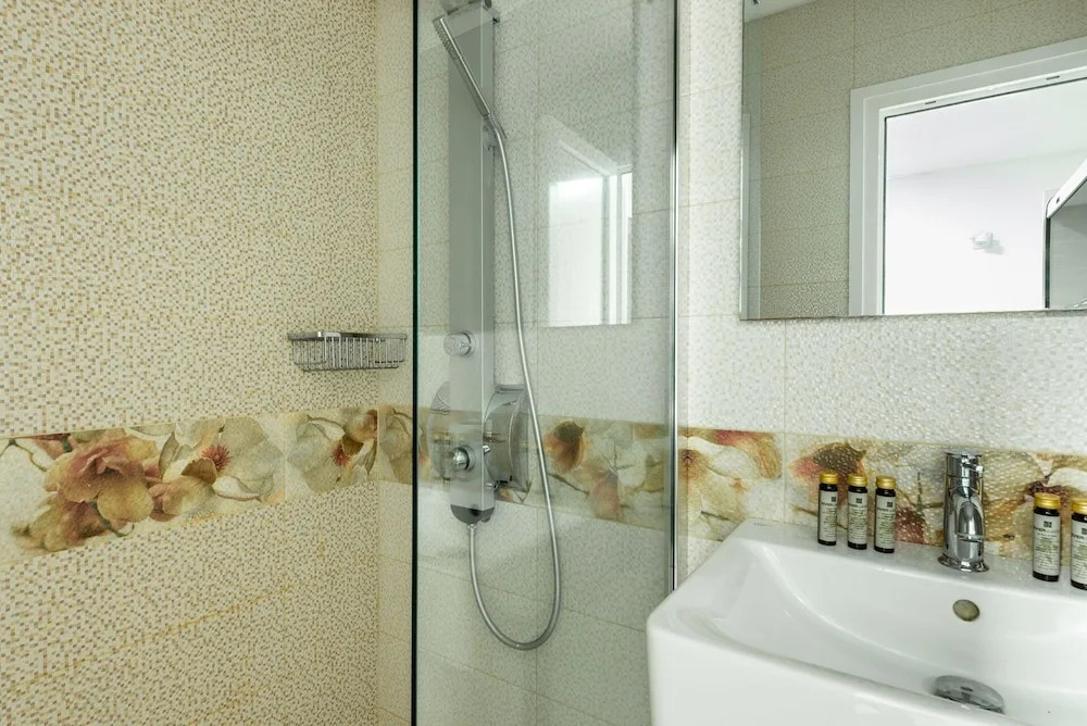 Maroulinas View Studios & Apartments