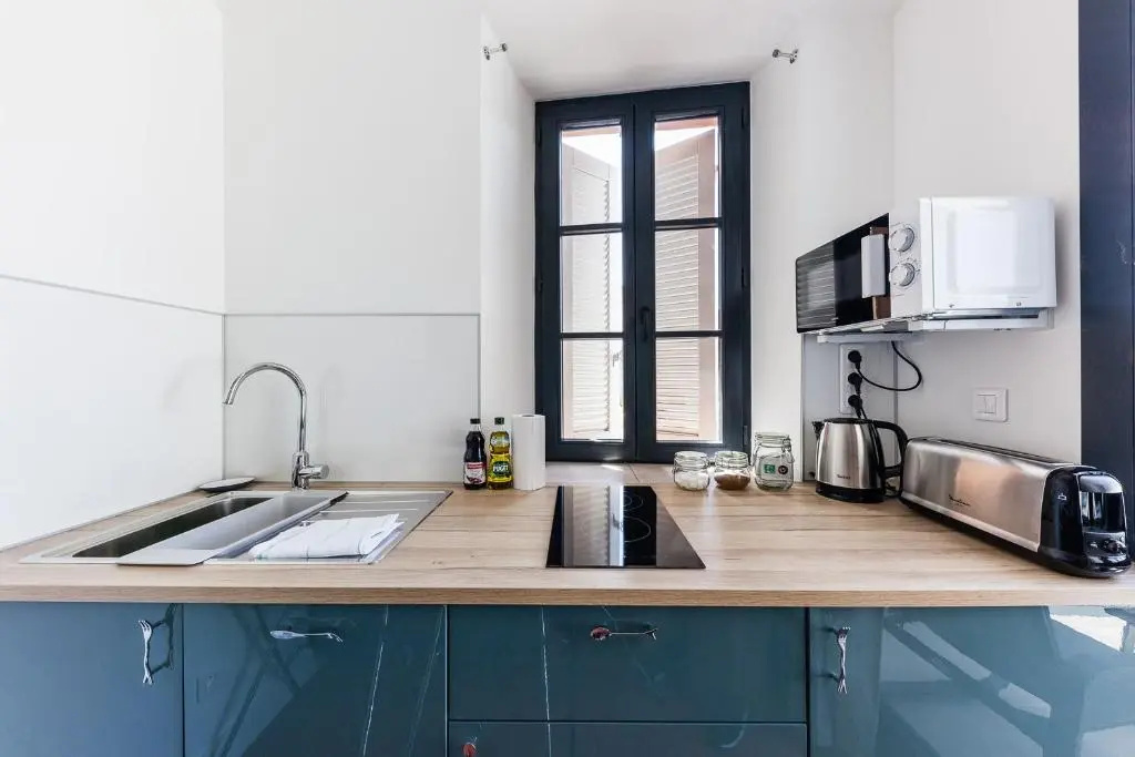 Chez Nous - 7 Appartements sur le Vieux Port