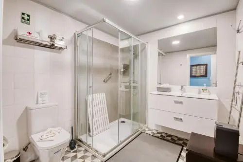 The Waves Hostel by Amazing Madeira