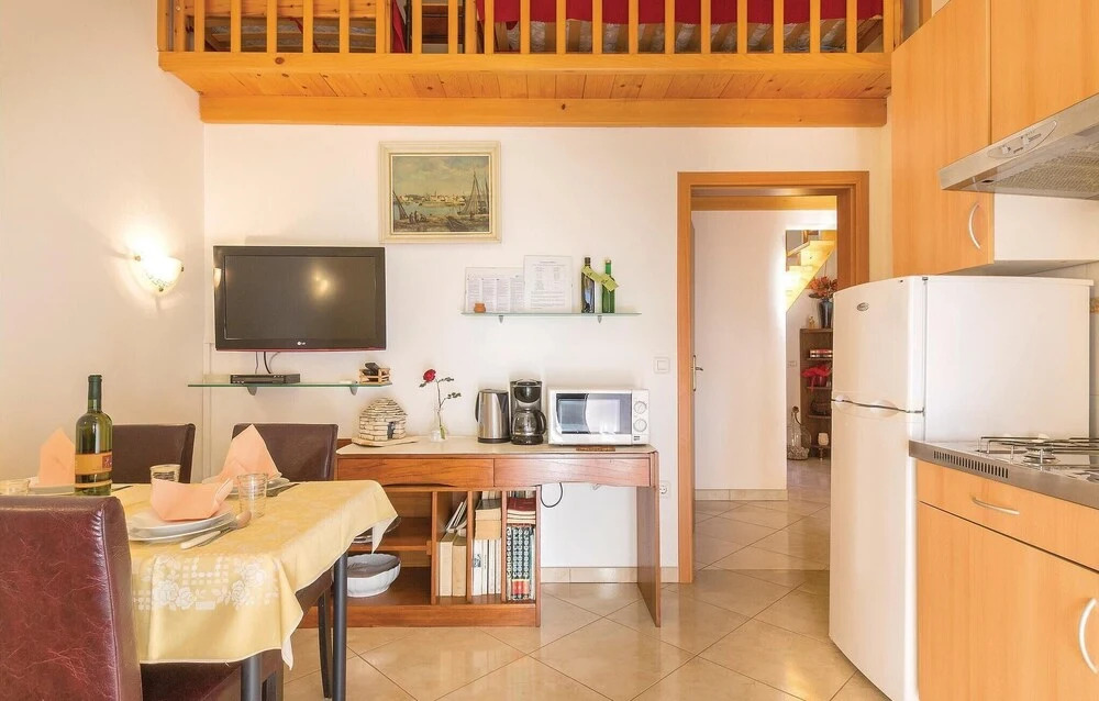 Amazing Apartment in Vodnjan With 2 Bedrooms