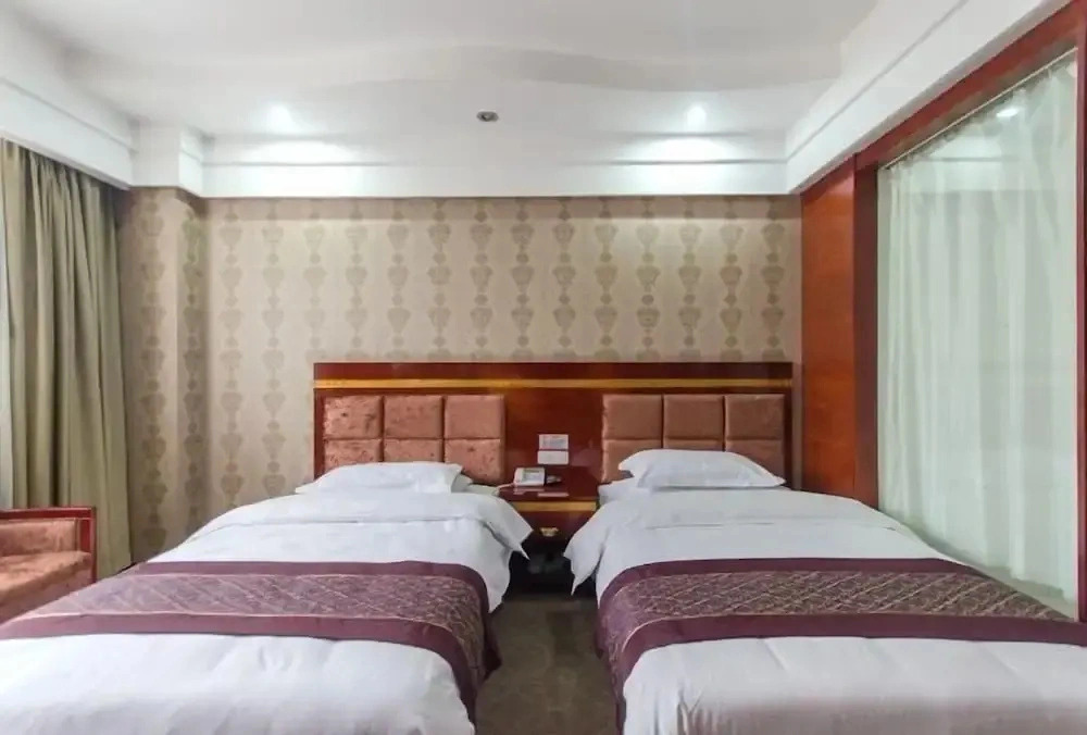 Zhushan Hotel