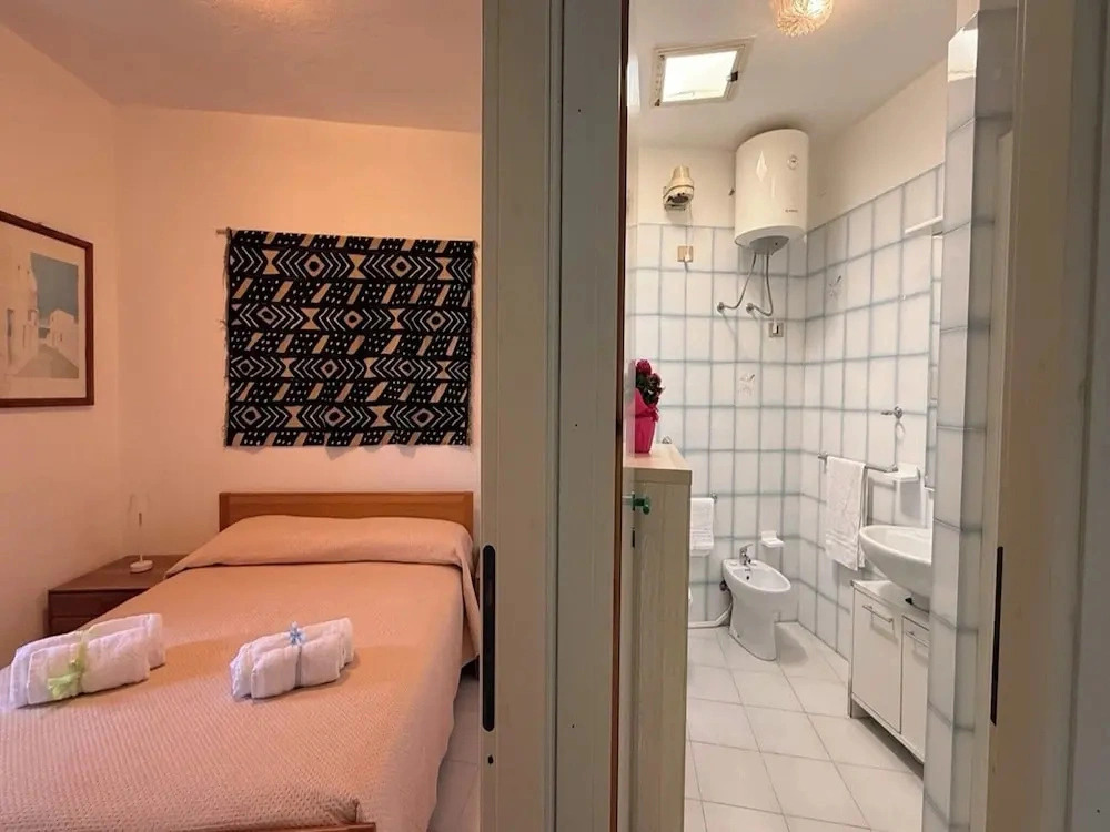 Accommodation Just Steps Away From Cala Lupo