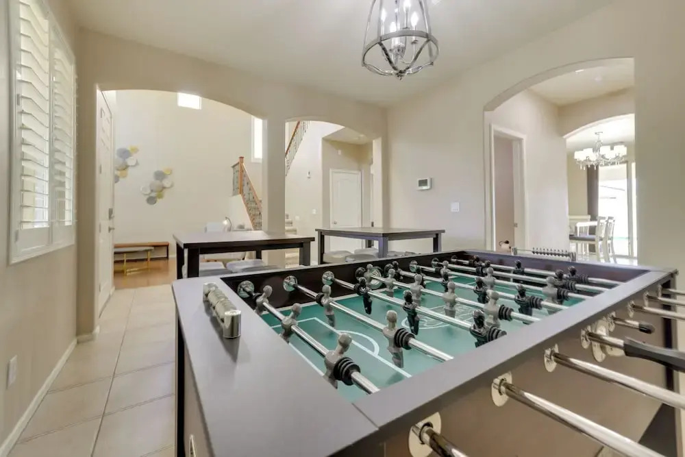 Pool, Fire Pit: Luxe Family Home in Goodyear