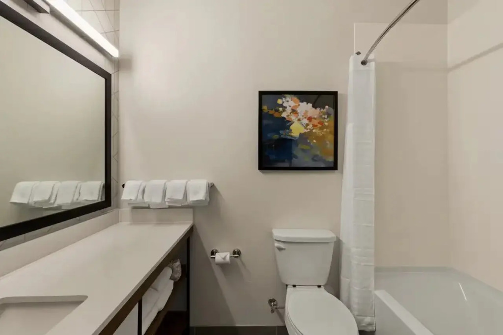 Everhome Suites Georgetown - Austin