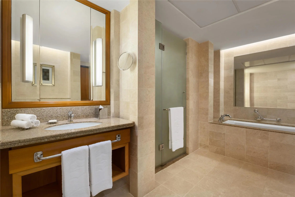 DoubleTree By Hilton Muscat Al Waha