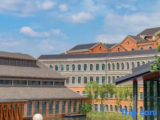 Jingdezhen·Cloisonné | Luxury Sunset MovieWatching Porcelain (China Nat'l Ceramics Museum Branch)