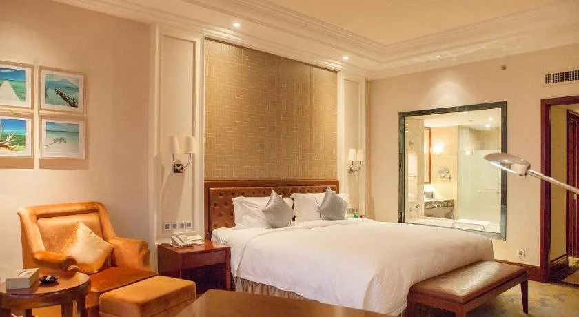 Glory Charm Hotel