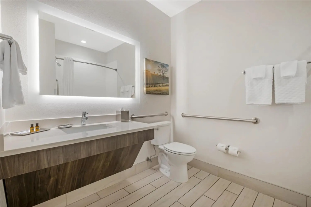 Best Western Plus Elizabethtown Inn & Suites