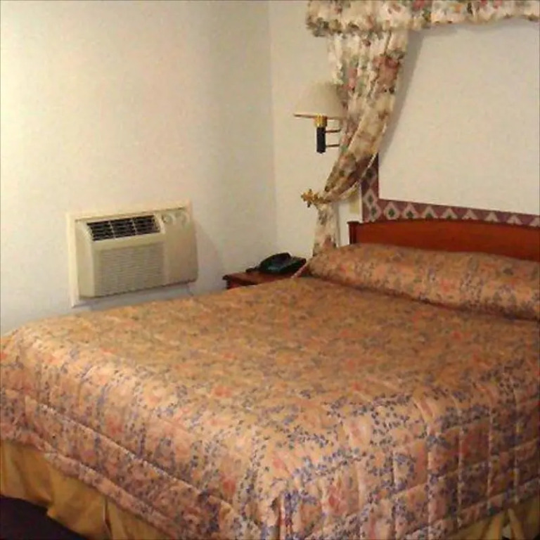 Wesley Inn & Suites