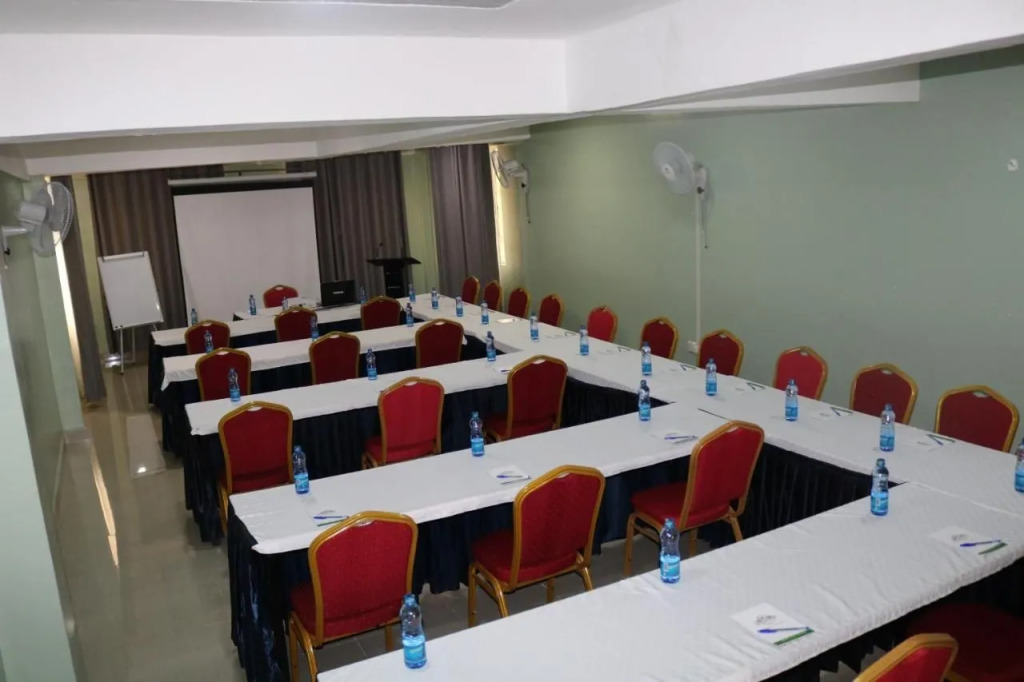 Raygreen Hotel