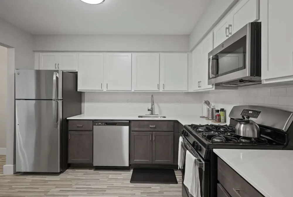 Inviting 2BR 2BA Unit in Rochester Hills