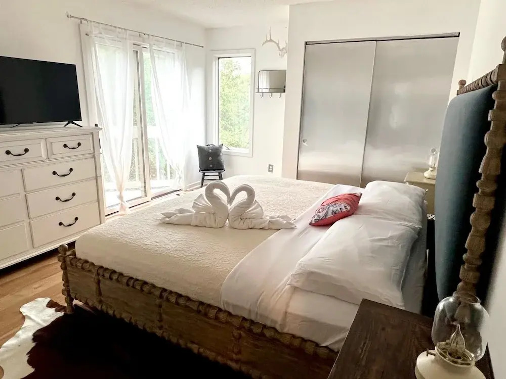 Top Floor Beach Retreat Tennis Courts Views 1812