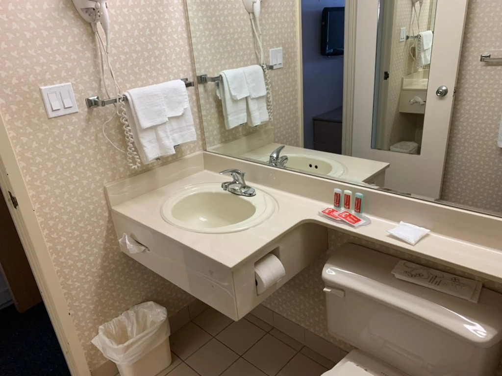 Econo Lodge Airport Quebec