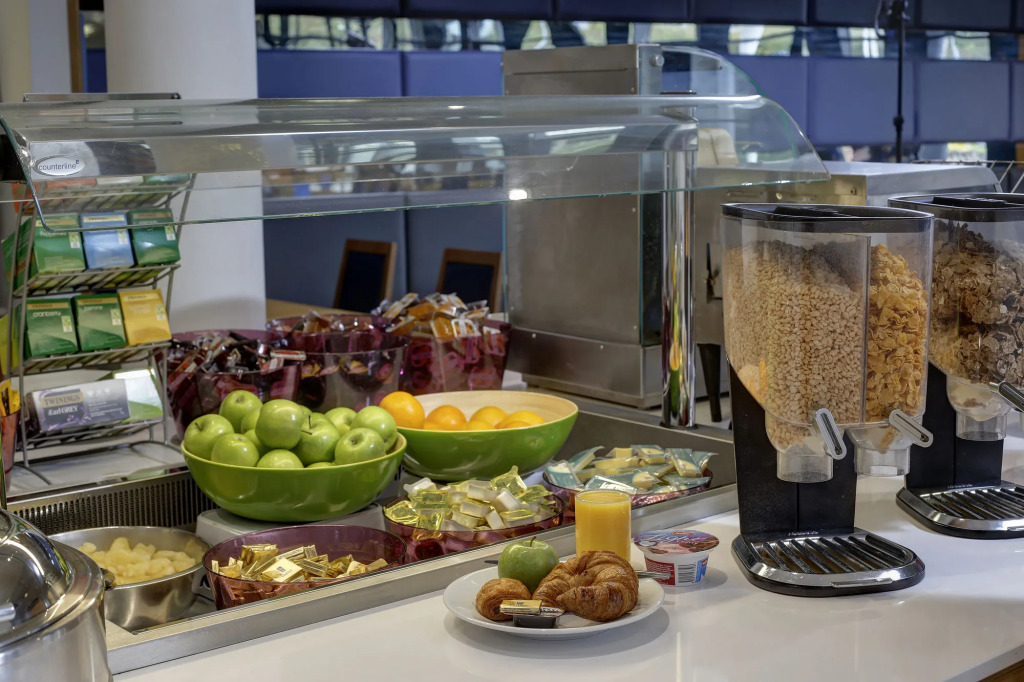 Holiday Inn Express Folkestone Channel Tunnel by IHG