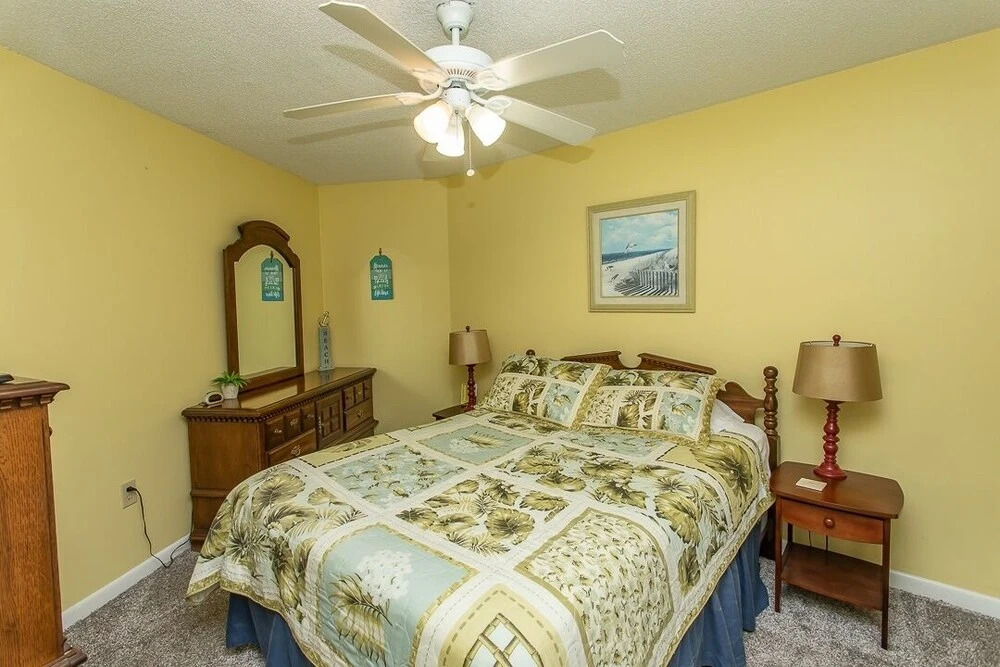 Royal Garden Resort 515 2 Bedroom Condo by RedAwning