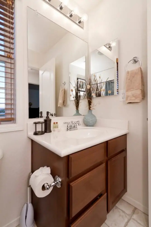 Morning Glory 3 BR by Casago