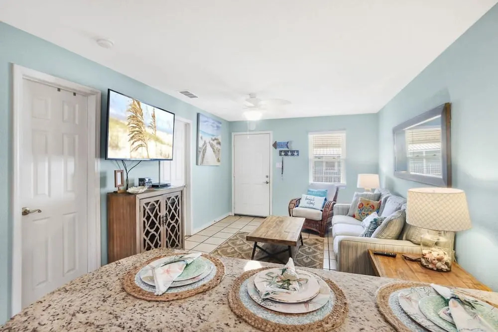 Sunrise Village 215- 2BR 1BA gulf front sleep 6