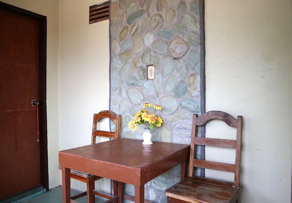 Dolphin Bay Resort Puerto Galera