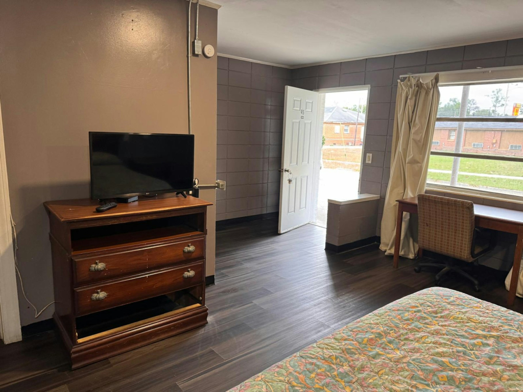 Walkers Inn Dothan by Hotel O