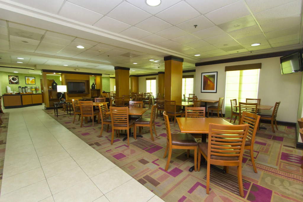 Wyndham Garden Monterrey Aeropuerto
