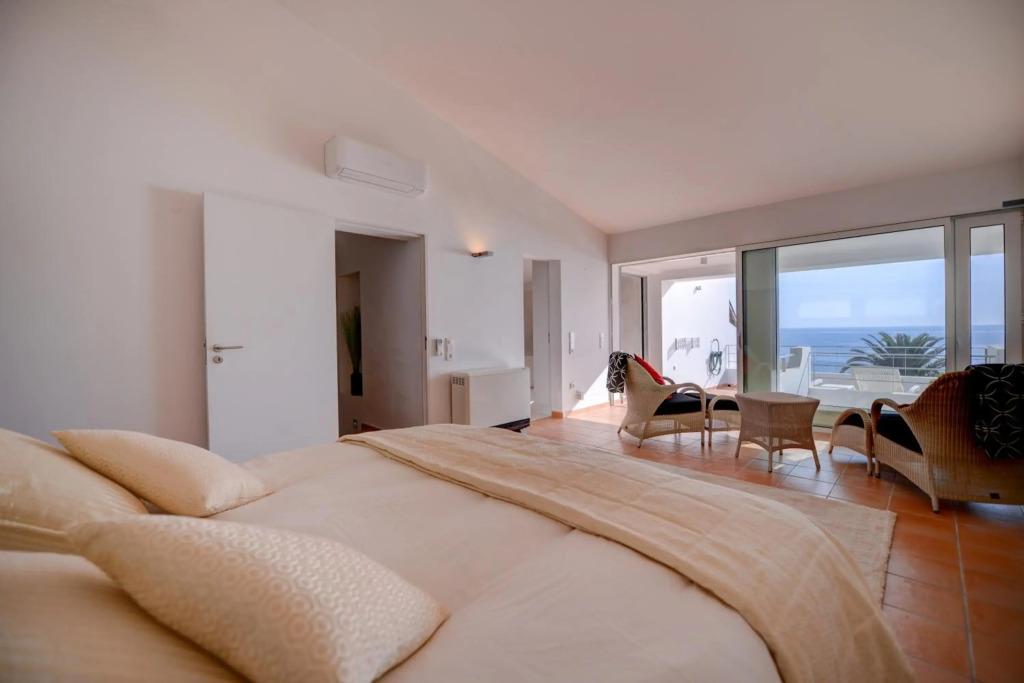 The Fantastic Beach House of Luz