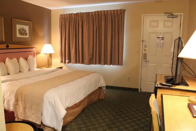Quality Inn & Suites