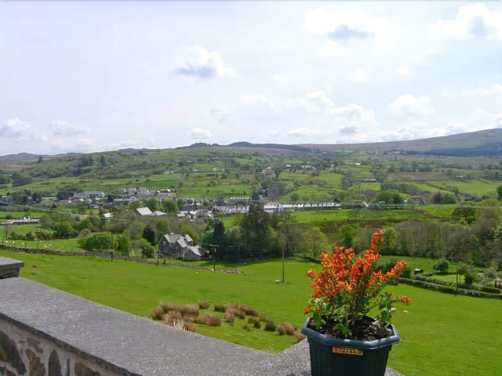 Henrhiw Uchaf