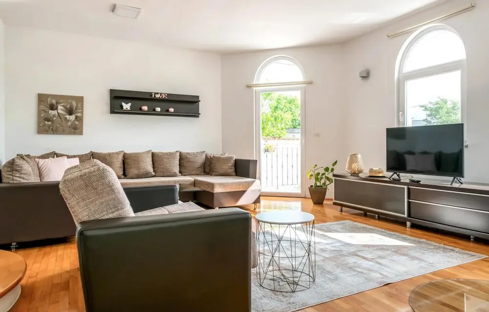 Awesome Home in Vodnjan With 3 Bedrooms, Internet and Outdoor Swimming Pool