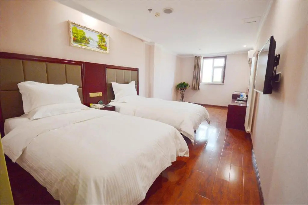 GreenTree Inn Henan Kaifeng Jinming District Jinming Square Little Song City Business Hotel